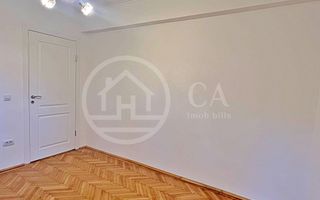 Apartament cu 3 camere de vânzare in cartierul Rogerius, Oradea - Poză 2