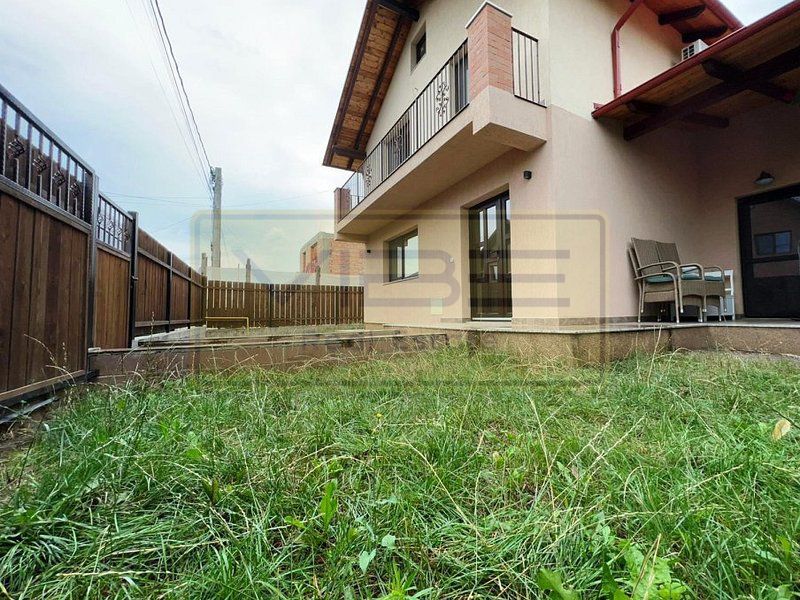 Vila moderna 4 camere 2 bai Popas Pacurari - Poză 18