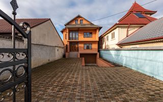 Vilă modernă în Cartierul CFR, cu mansardă și garaj - Poză 1