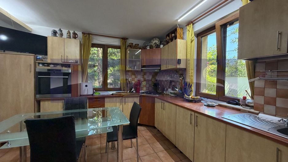VANZARE VILA 280 MP UTILI | TEREN 900 MP | 5 CAMERE | VOLUNTARI - Poză 8