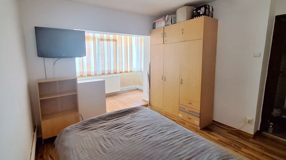 Apartament 2 camere de închiriat - Micro 17 - Mobilat - 350 Euro - Poză 5