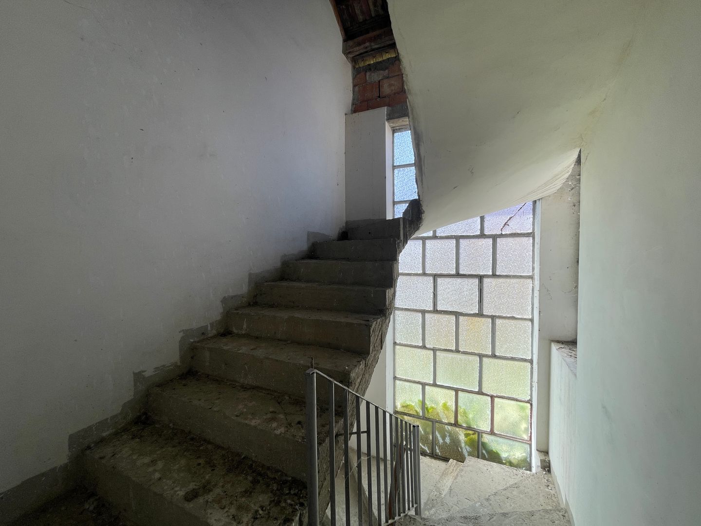 Casă spațioasă în Elisabetin - Poză 7