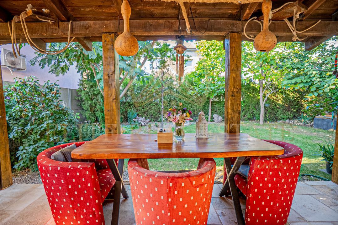 Viluta cocheta cu curte frumoasa in Mamaia Sat! - Poză 3