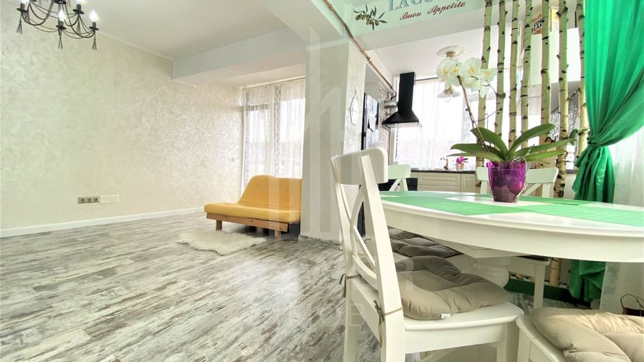 Apartament 3 camere de vânzare | Doamna Stanca - Poză 2