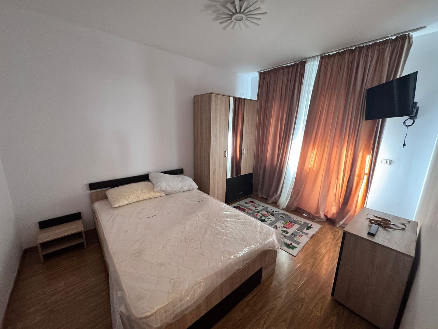 AP. 2 CAMERE - CAT-FRIENDLY, PARCARE INCLUSA, BLOC NOU, CENTRALA - Poză 2
