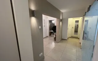 Apartament Lux 4 camere metrou loc parcare - Poză 22