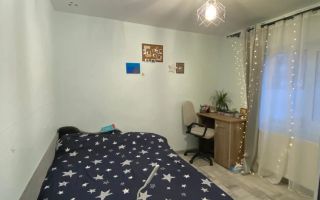 Vand apartament in alexandru cel bun - Poză 1