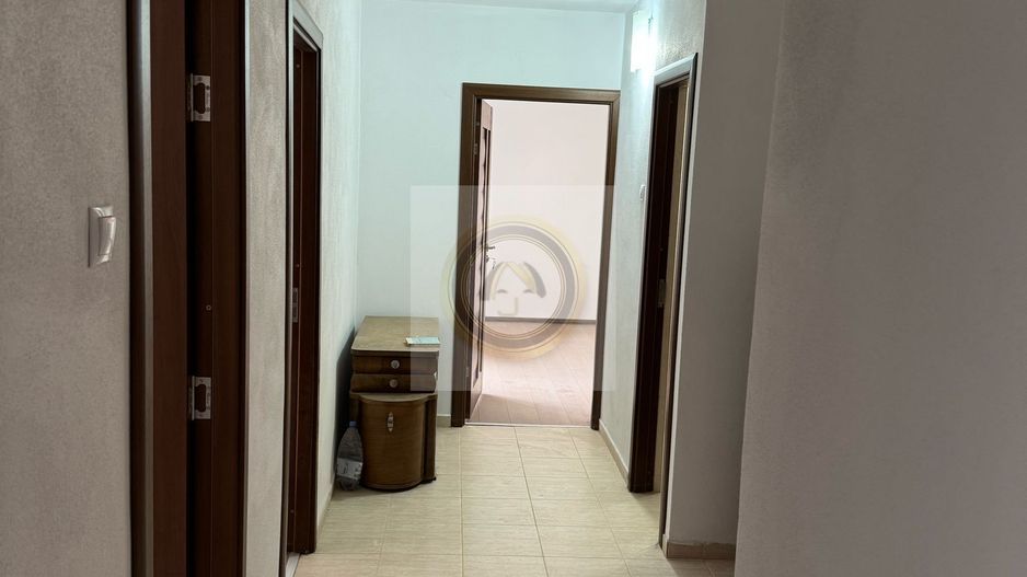 Apartament 3 camere de inchiriat | nemobilat, neutilat | langaDoboz - Poză 18