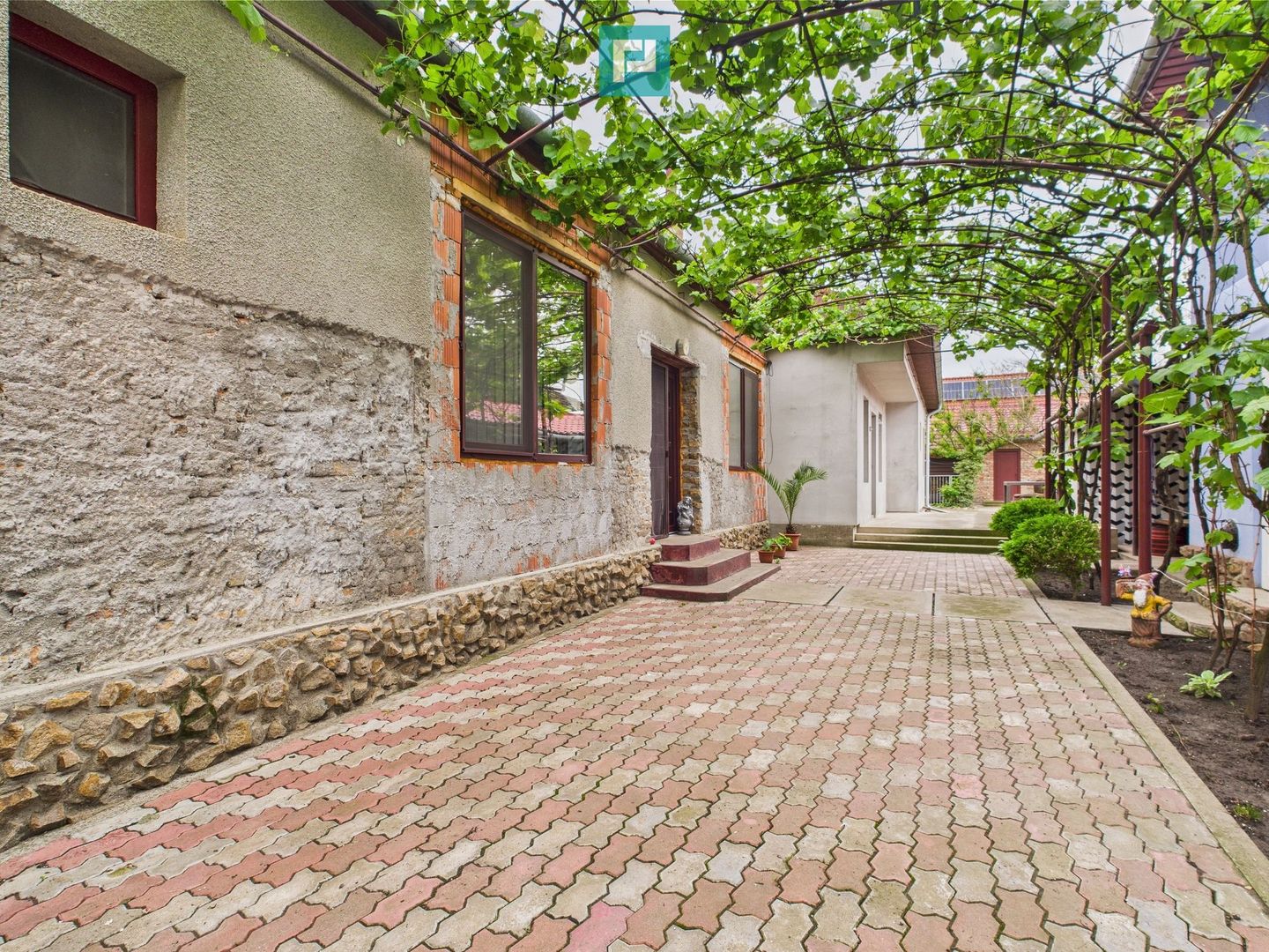 Casă Individuală cu spațiu comercial - Variaș - Poză 20