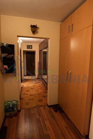 Apartament decomandat cu 3 camere în Podu Roș, Iași - 67,52 mp, etaj 3/7 - Poză 2