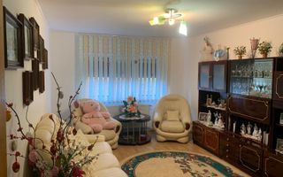 APARTAMENT DE VANZARE 3 CAMERE SIRET - Poză 17