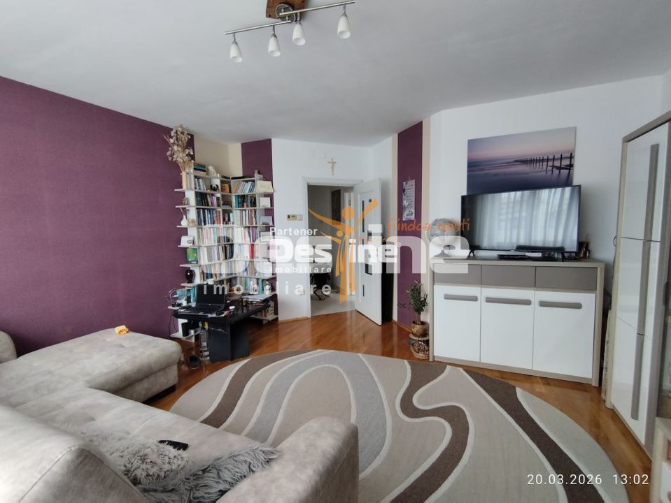 Apartament de vânzare 2 camere, decomandat, zona ultra centrală, semi / mobilat - Poză 2