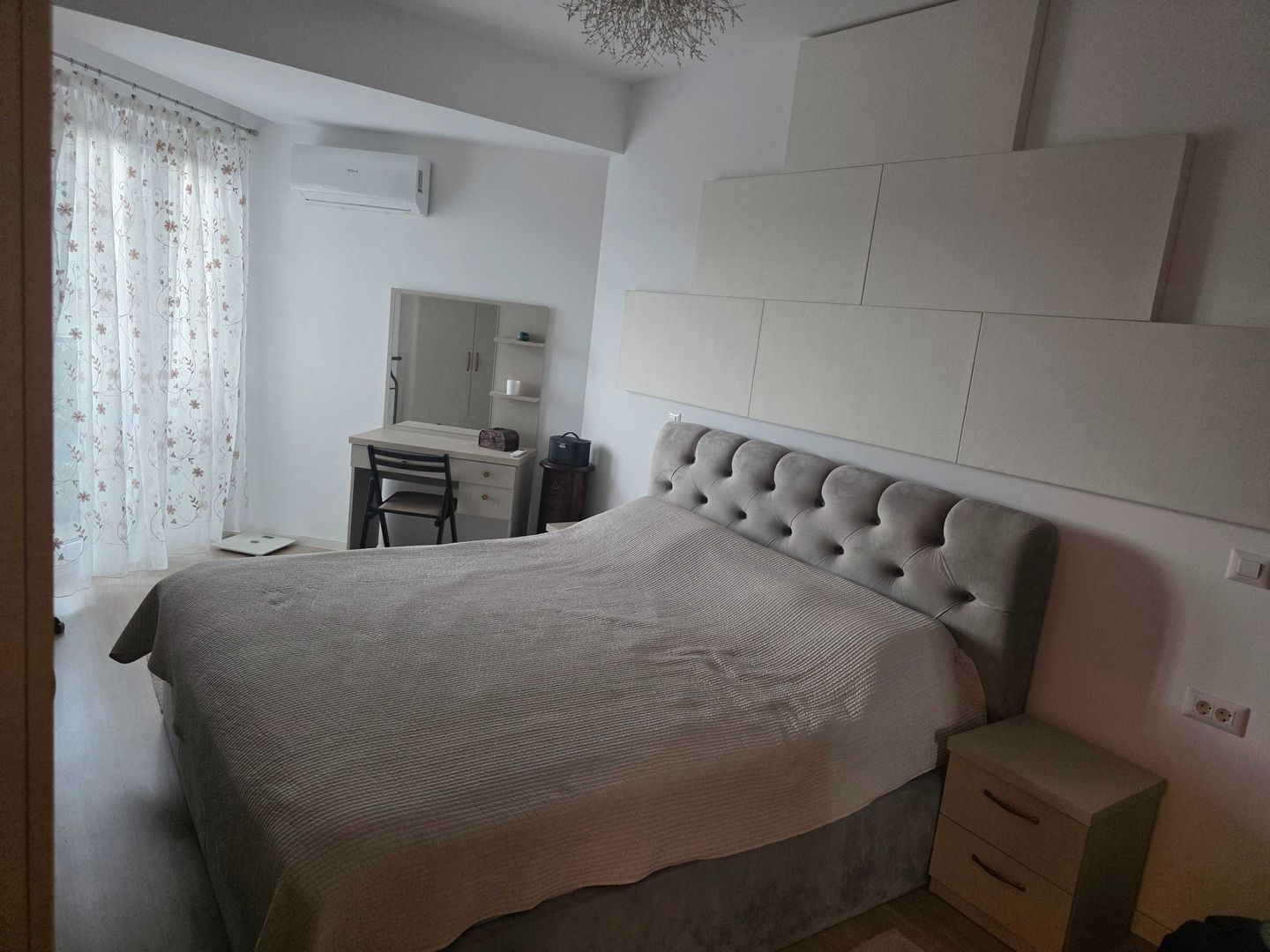 APARTAMENT ELEGANT PARCARE STATIE DE  INCARCARE BOXA  ZONA 13 SEPTEMBRIE - Poză 4