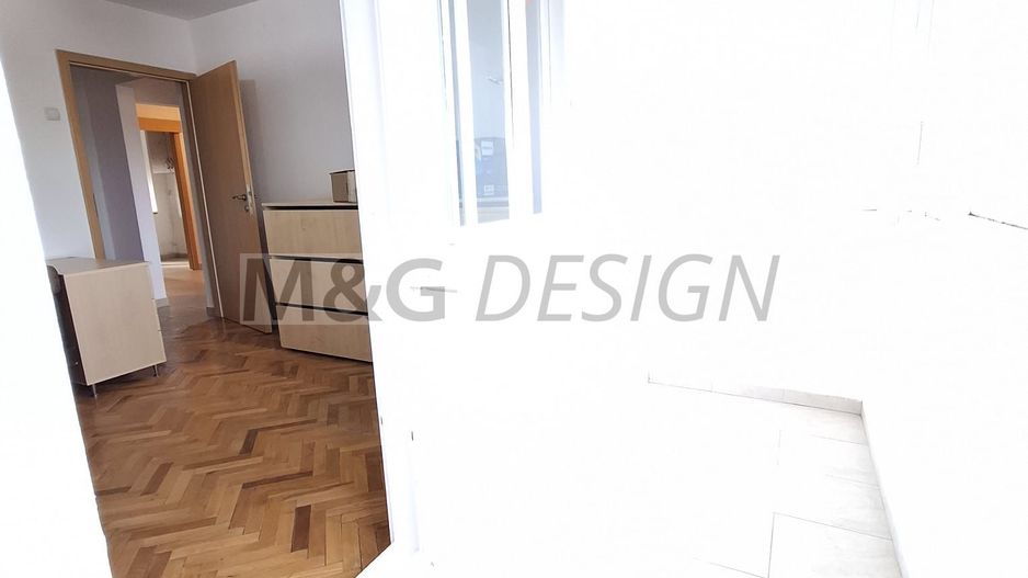 Aradului, 3 camere decomandat, 2 bai - Poză 28