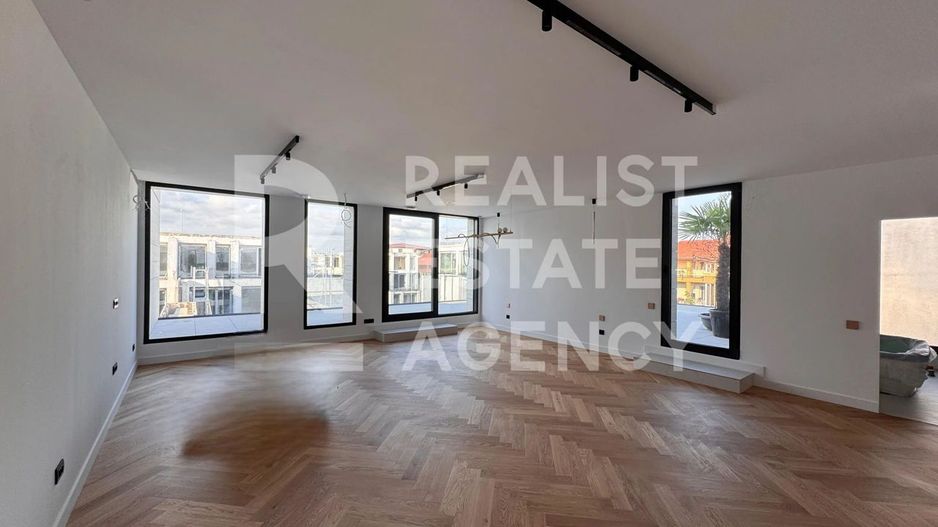 Vânzare, Vilă, 5 camere, București - Poză 15