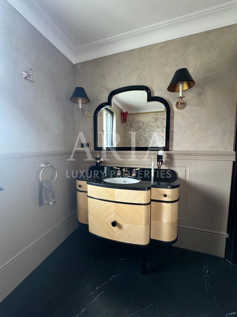 Refined living în centrul istoric al Bucureștiului - Poză 8