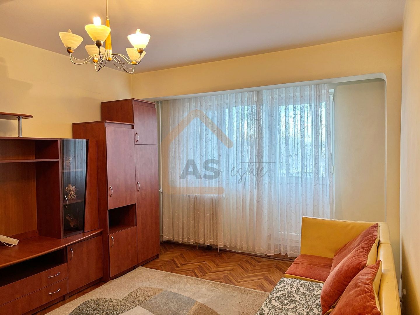 De închiriat | Apartament 4 camere | Calea Aradului | Parcare inclusă - Poză 1
