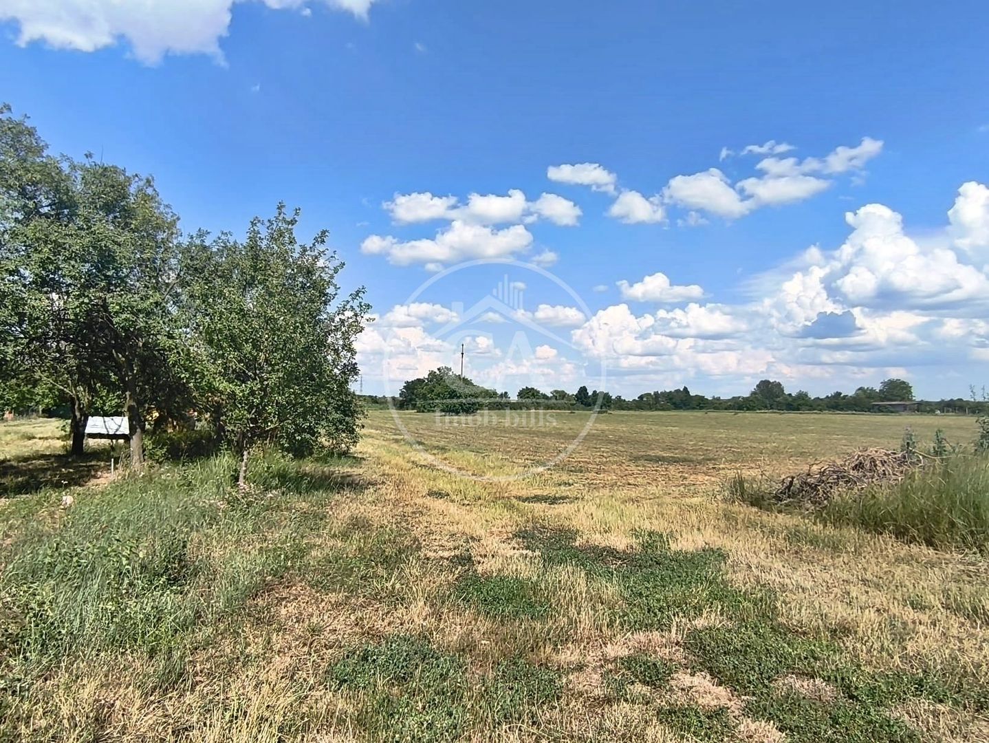 Teren extravilan/intravilan de vânzare in Nufarul, Oradea - Poză 1