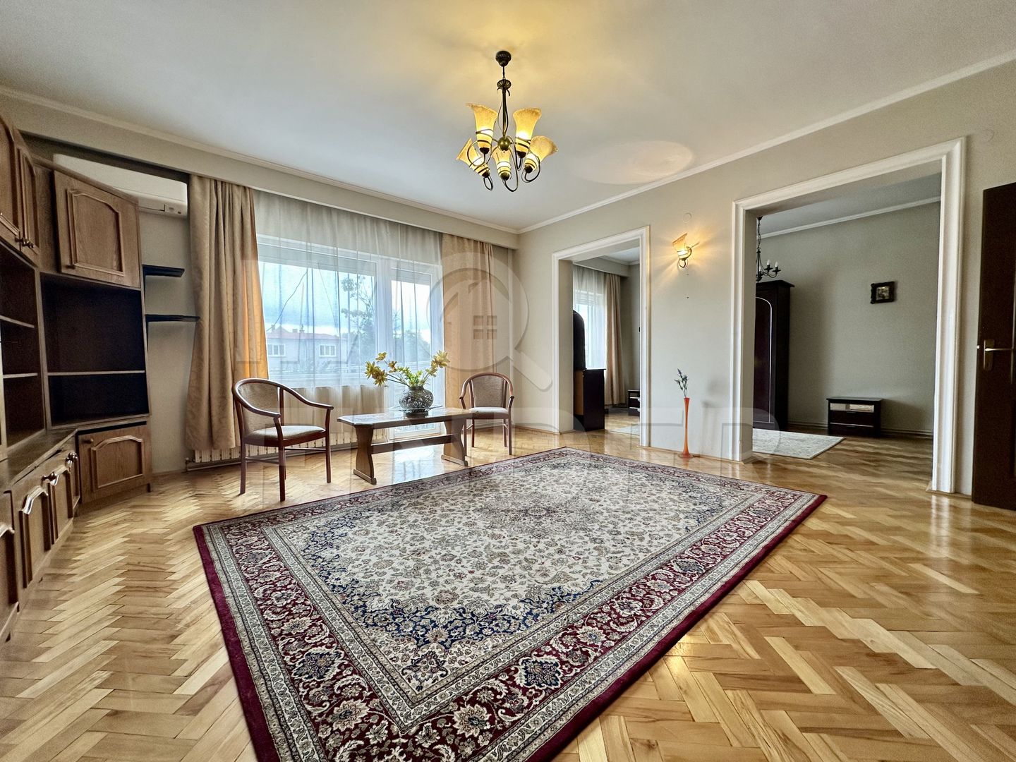 Apartament 4 camere in vila pe 2 niveluri, 150 mp, Andrei Muresanu - Poză 1