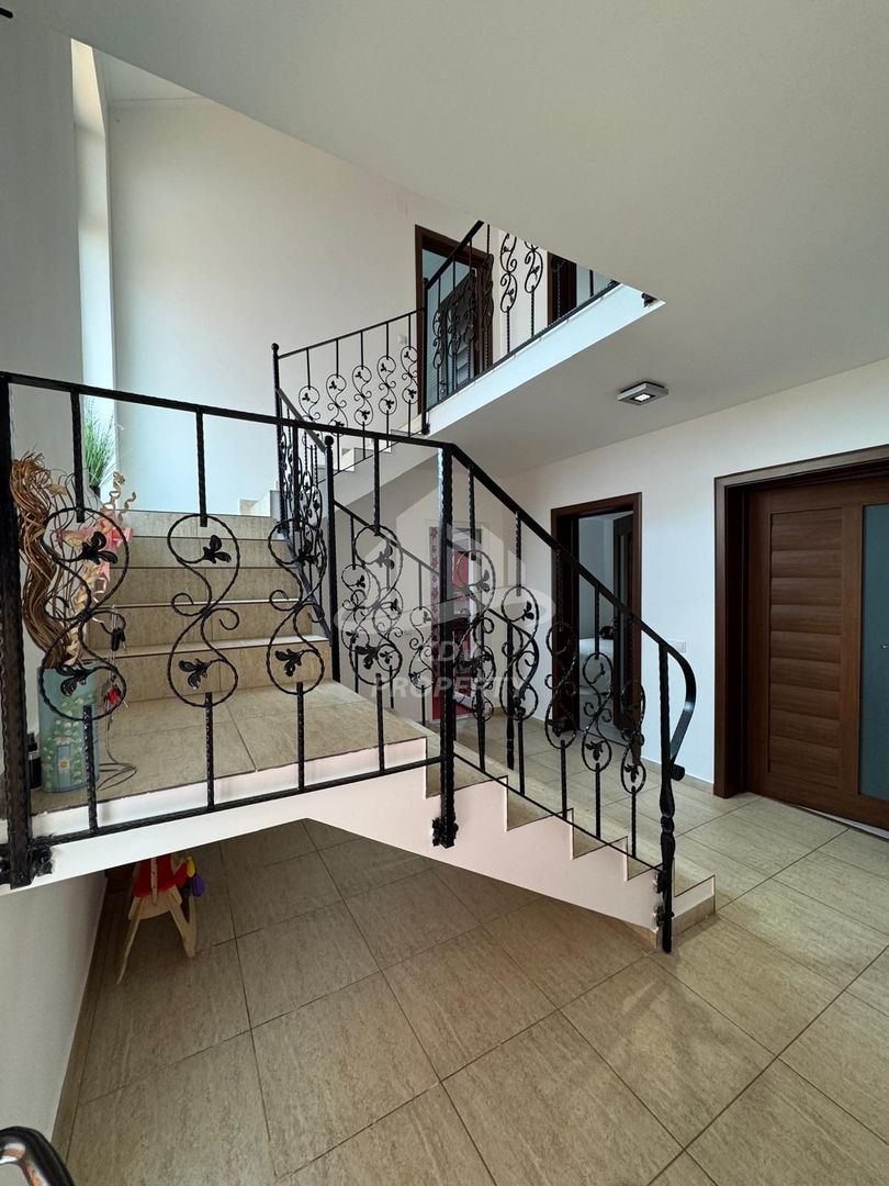 Casa moderna, mobilata complet  Sibiu - Poză 30