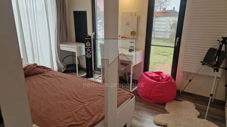 Vanzare Casa Individuala cu 700mp teren - Stefanestii De Sus - Poză 14