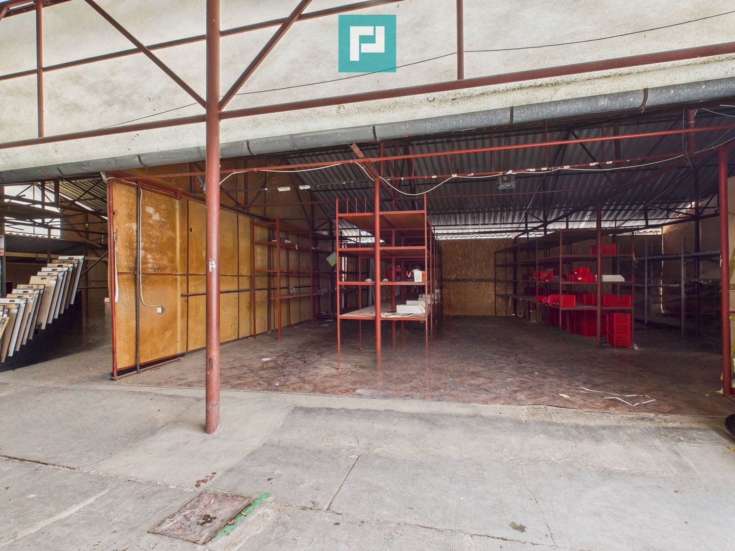 Hală și spații de birouri pe șoseaua principală - Poză 2