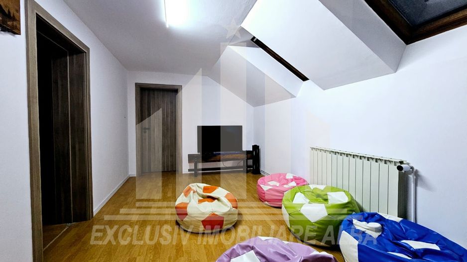 Casa individuala de inchiriat, Cetate - Poză 11