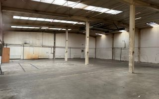 Inchiriere hala industriala  596 mp Arad, zonă centrală - Poză 1