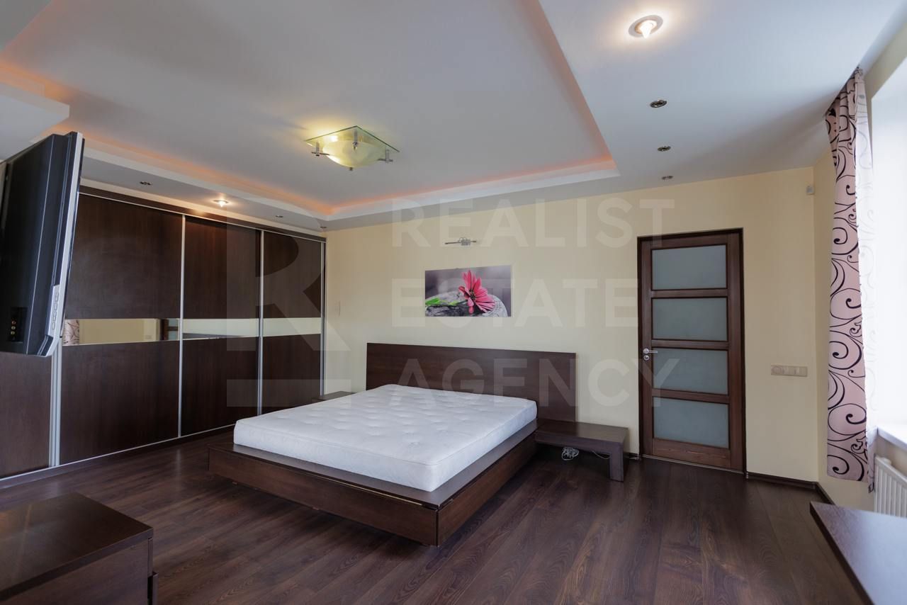 Vânzare, 3 dormitoare + living, str. Vasile Alexandri, Centru - Poză 10