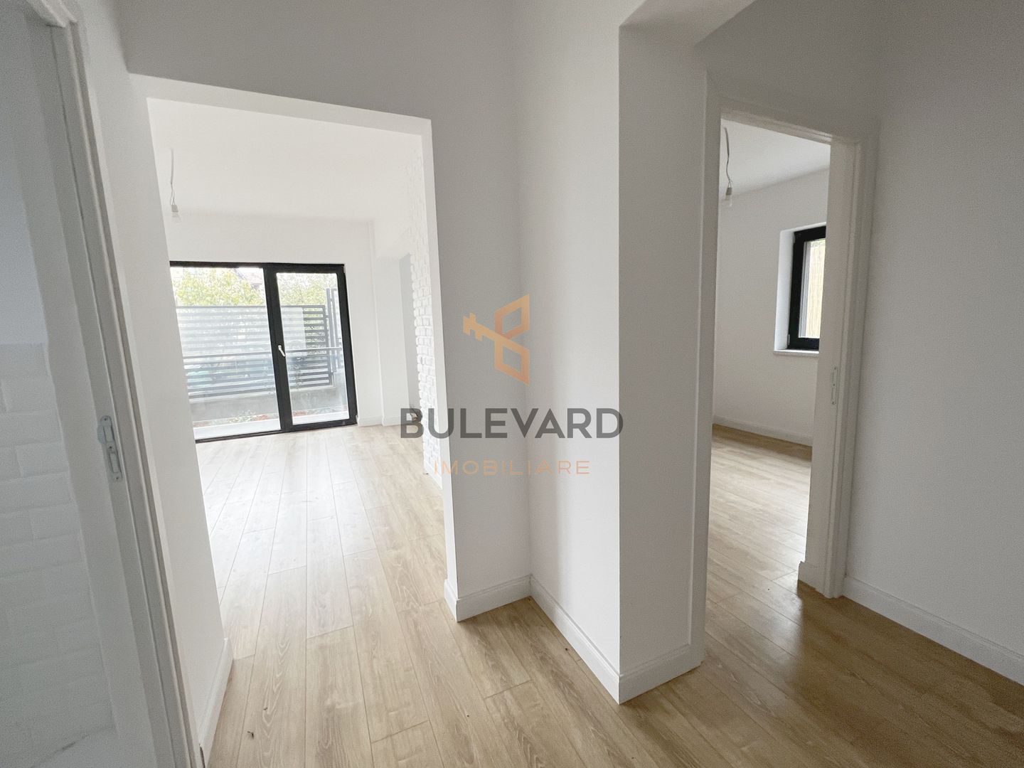 Apartament cu 3 camere / 2 locuri parcare/ zona Taietura Turcului - Poză 5
