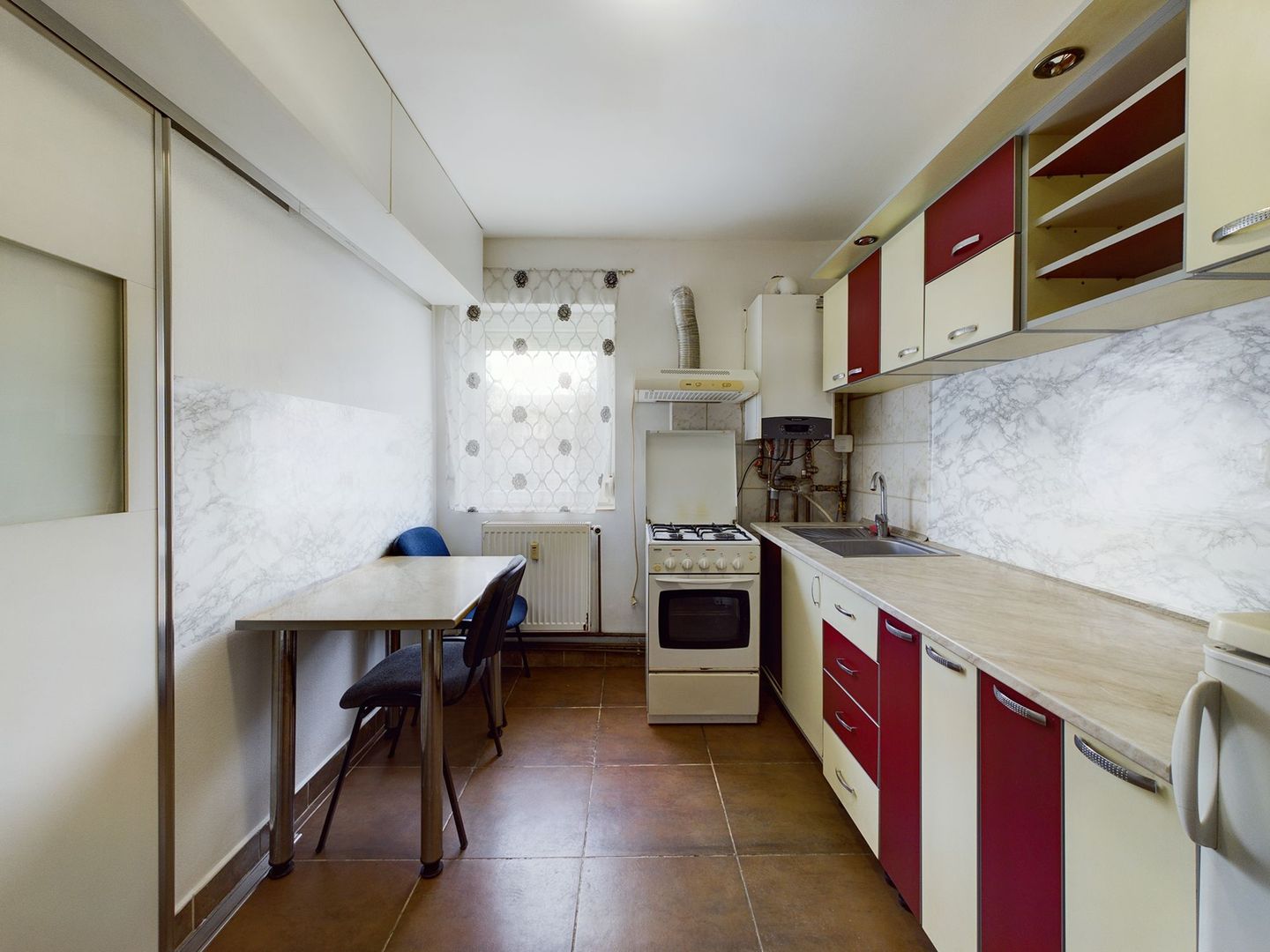 Garsonieră confort 1 zona Pârneava - Poză 4