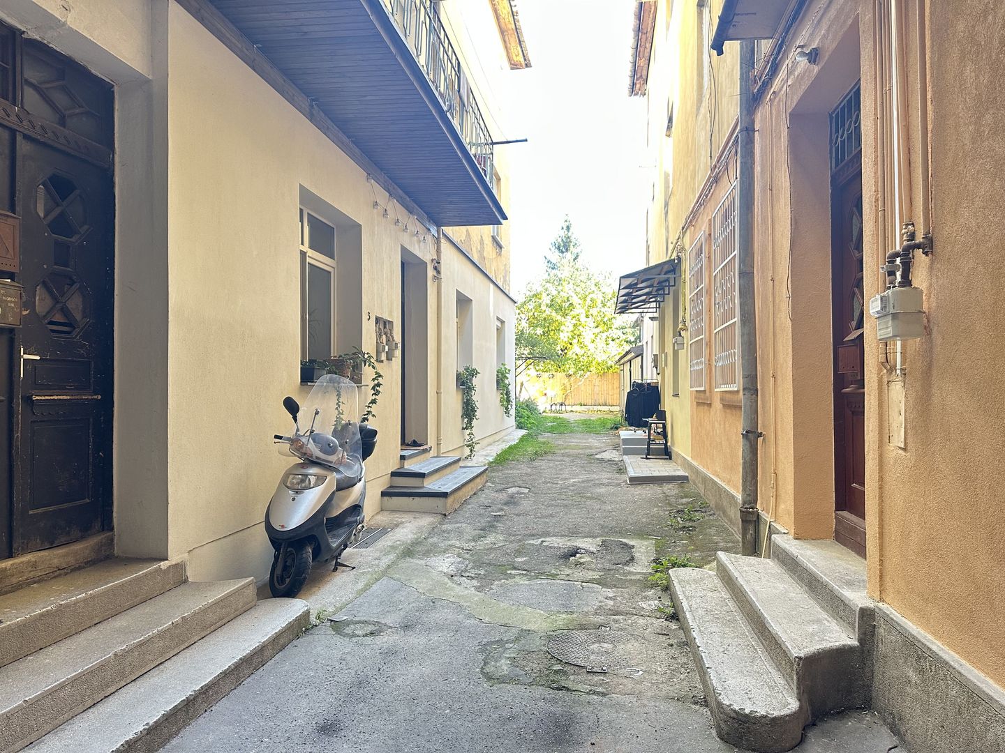 Apartament in casa spațios la doar 5-7 minute de Centrul Istoric - Poză 24