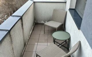 Apartament într-o zonă liniștită cu balcon și parcare - Poză 4