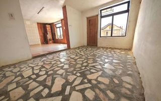 Casă cu teren generos în Dârmănești, Argeș-ideală pentru locuința sau afacere  - Poză 6