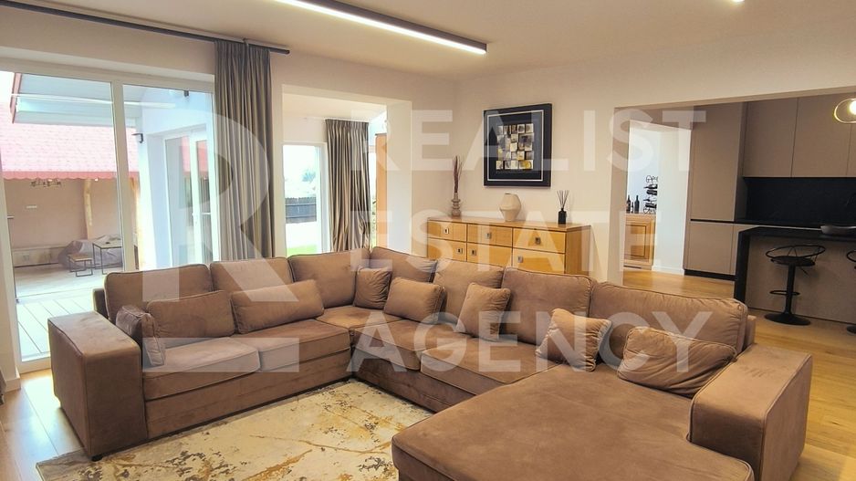 Vânzare, Casă în zona Bunloc - Săcele - Poză 2