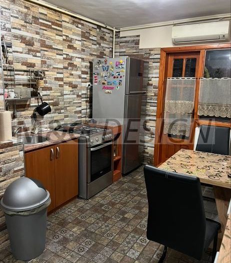 2 camere etaj 1 , Aradului-Torontalului - Poză 2
