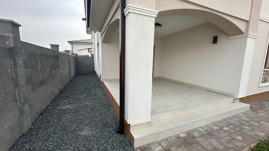 Duplex cu camera pe parter - Poză 10