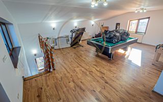 Lazu - Vila de vânzare compusă din P+1E+M. - Poză 41