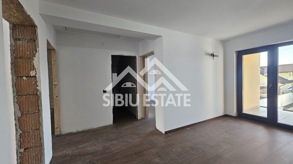 Casa noua gata de mutat, 4 dormitoare- Vandut - Poză 13