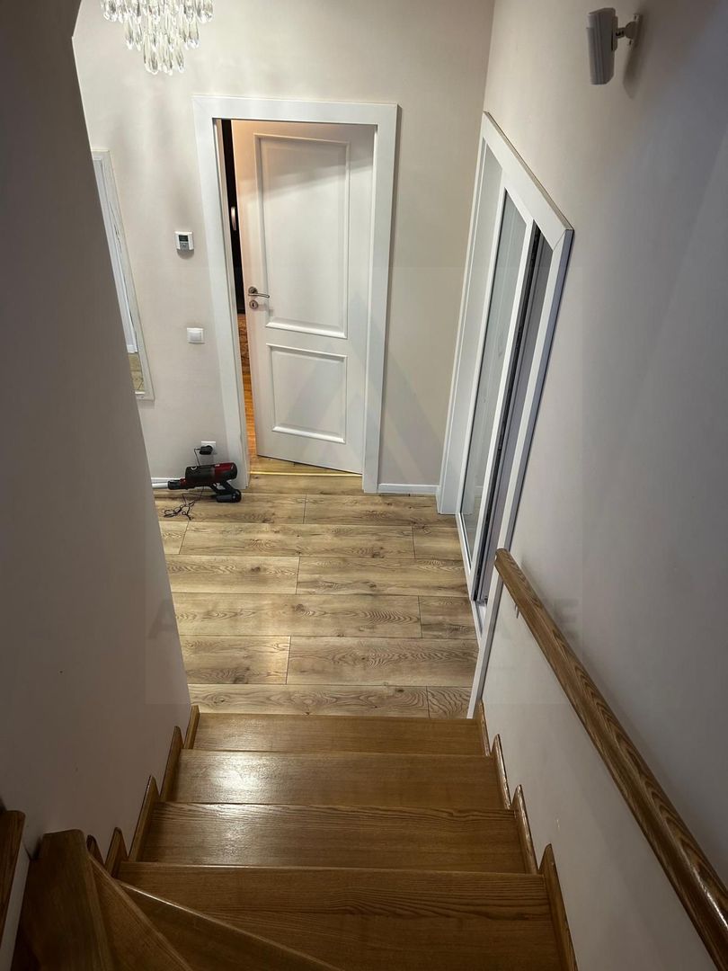 Casa individuala premium P+1+Pod teren 265 mp si carport in Selimbar - Poză 4