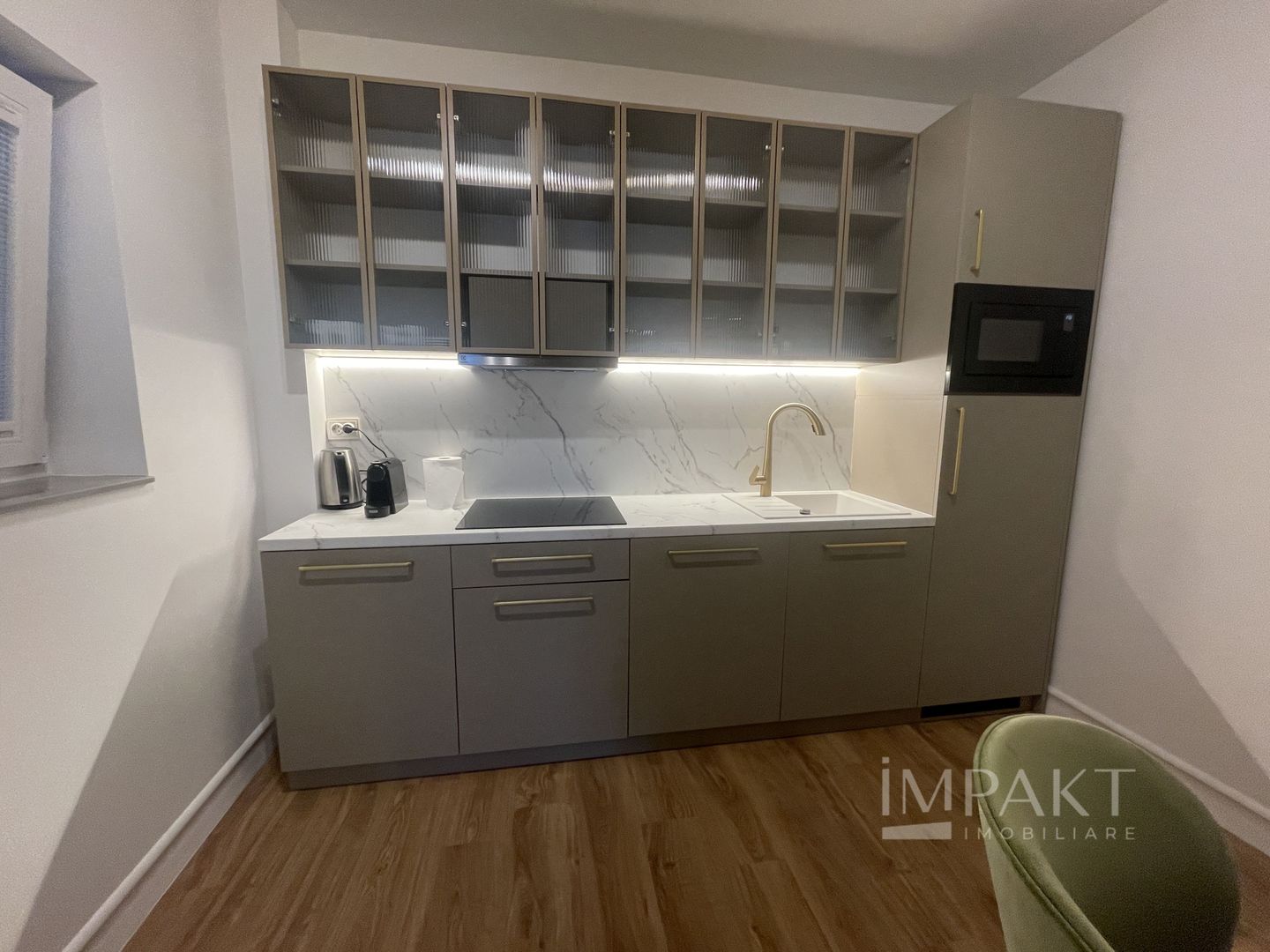 Apartament cu 2 camere, LUX in zona UMF - Poză 10