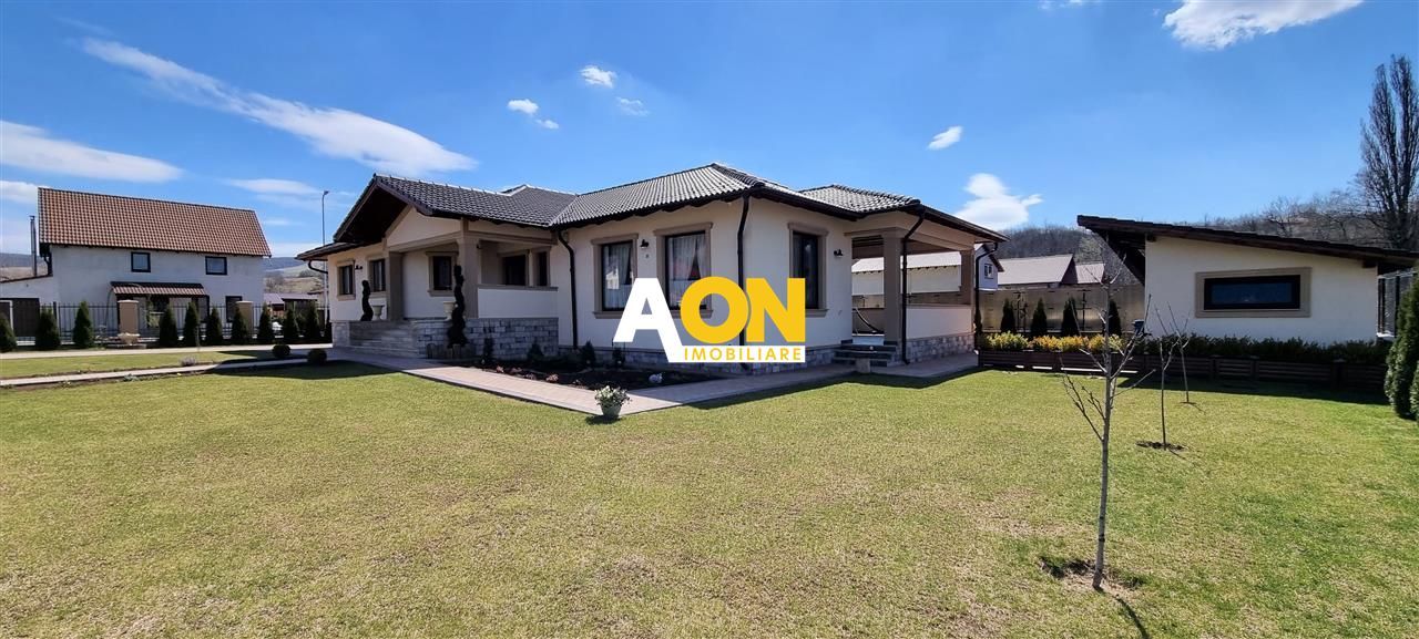 Casa 4 camere finisaje de lux 950 mp teren Com. Ciugud - Poză 2