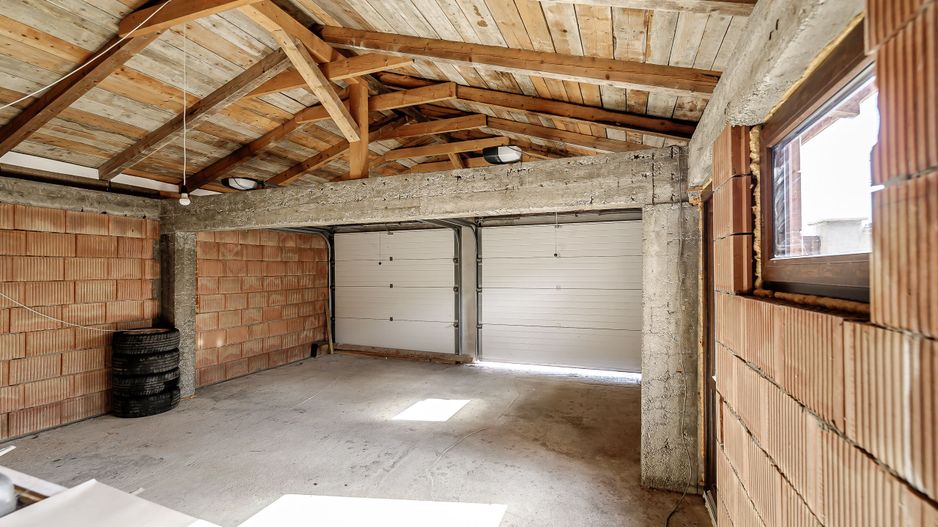 Casa noua 5 camere, la rosu, în Sofronea comision 0 la cumpărare - Poză 5