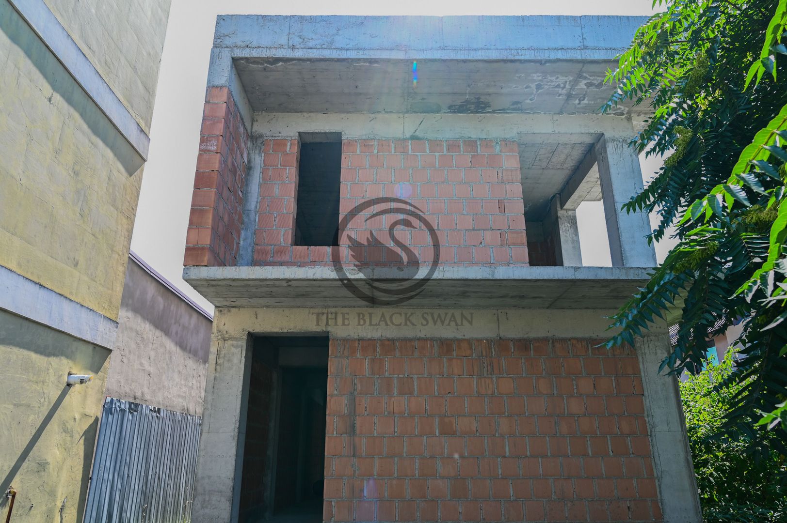 Casa la rosu de vanzare I Moderna I Zona Centrala - Ploiesti - Poză 3