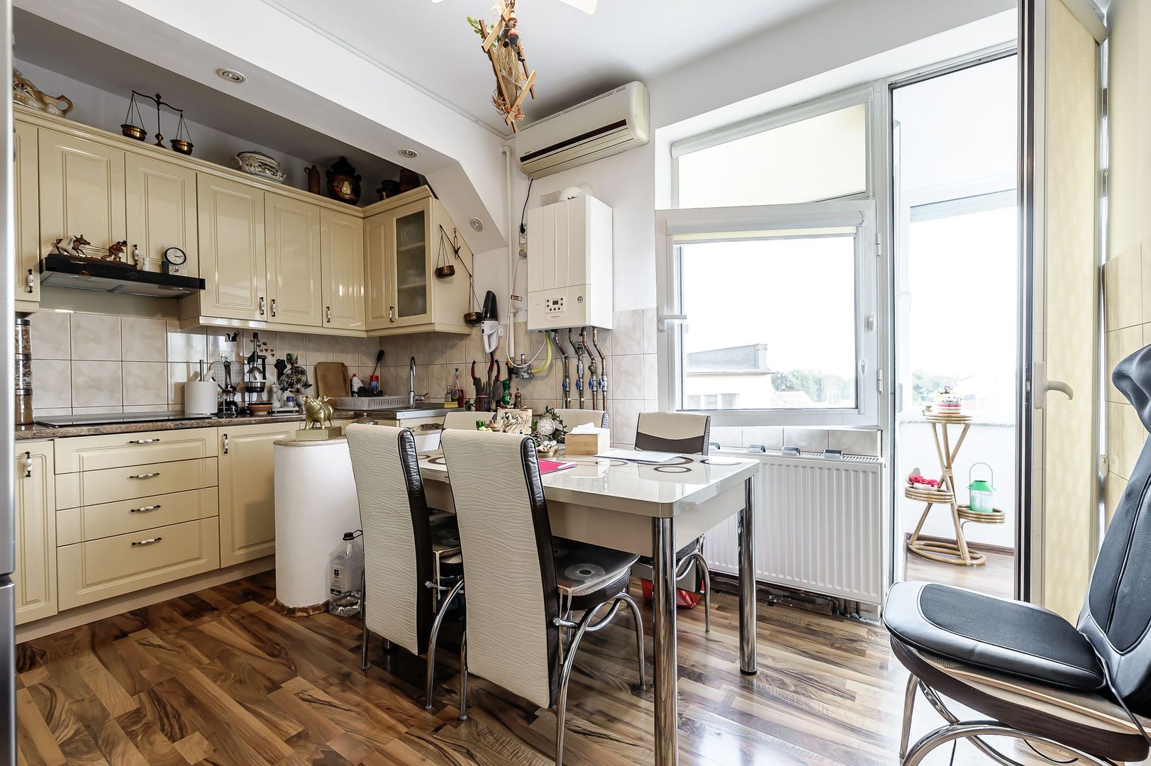 Apartament cu 4 camere LUX, zona Gloria – Pedagogic – Malul Mureșului - Poză 5