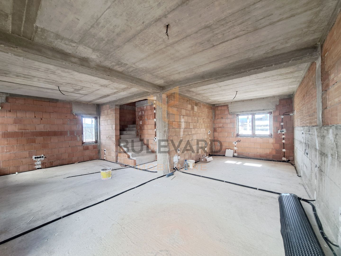 Casa tip duplex in zona Vivo Mall,  str Razoare Floresti - Poză 10