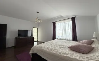 Vila spatioasa cu vedere spre lac Corbeanca - Poză 52