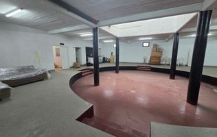 Spatiu Comercial si Apartament Zona Cetate, 1143mp Construiti