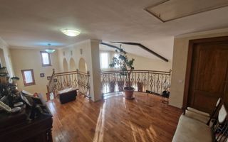 De vânzare: Vilă unică, vintage-modernă, zonă Grigorescu Oradea. - Poză 7