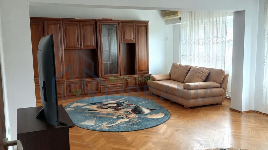 Apartament 4 camere -  semidecomandat  recompartimentat Zona Frumoasa - Poză 2